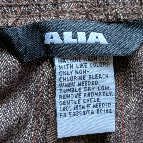 Lightweight Pull On Slacks - Picture 3 of 6